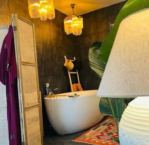 Private Pool Panoramic Views Villa