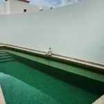 Private Pool Panoramic Views 阿德耶