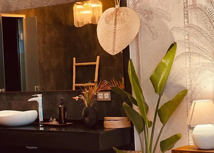 Private Pool Panoramic Views Вилла