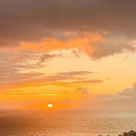 Private Pool Panoramic Views 别墅 阿德耶