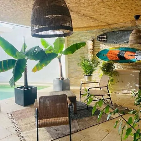 Private Pool Panoramic Views 别墅